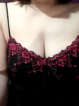 Ladyly99 online show from April 2026 03:51:01 PM