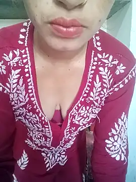 Snapshot of khushi_rawat chatting on February 2026 05:16:02 AM khushi rawat online show from February 2026 05:16:02 AM