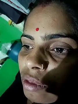 Priyakoli4568 online show from April 2026 05:51:01 PM