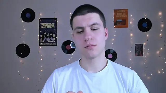 neo raze online show from February 2026 08:07:02 PM