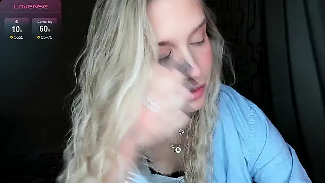 Snapshot of Elysia_kiss chatting on February 2026 05:02:01 AM Elysia kiss online show from February 2026 05:02:01 AM