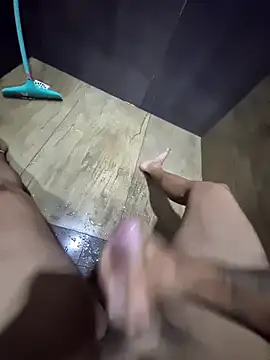 LucasSouza74185 online show from April 2026 09:26:02 PM