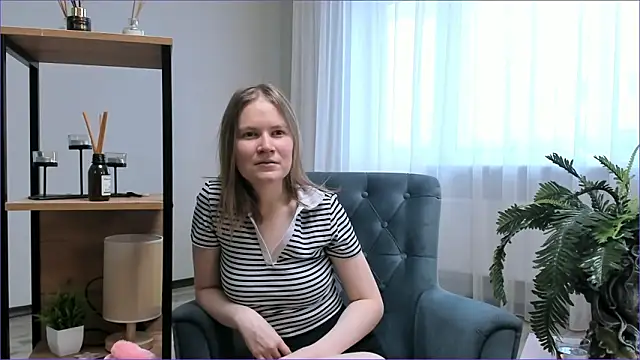 Snapshot of CleliaRostek chatting on February 2026 08:02:02 AM CleliaRostek online show from February 2026 08:02:02 AM