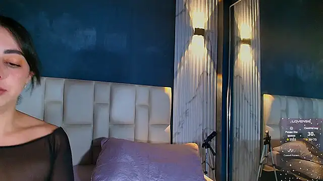 CORAL FOX online show from February 2026 12:51:02 AM