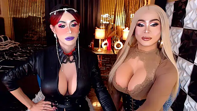 Snapshot of MonstrousCockDiva chatting on April 2026 07:35:01 AM MonstrousCockDiva online show from April 2026 07:35:01 AM