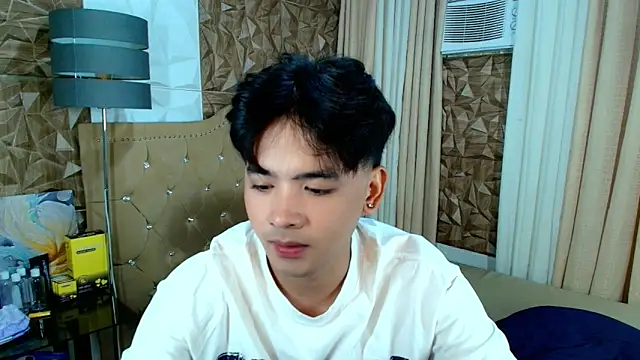 Snapshot of spoiledmycock chatting on February 2026 04:35:02 PM spoiledmycock online show from February 2026 04:35:02 PM