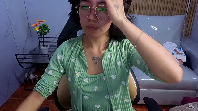 Lynn turner online show from February 2026 12:54:02 PM