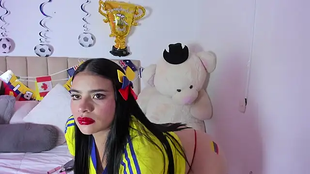 Snapshot of KeylaGomez_ chatting on June 2026 01:28:01 PM KeylaGomez online show from June 2026 01:28:01 PM