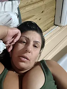 deboragta online show from February 2026 10:02:02 PM