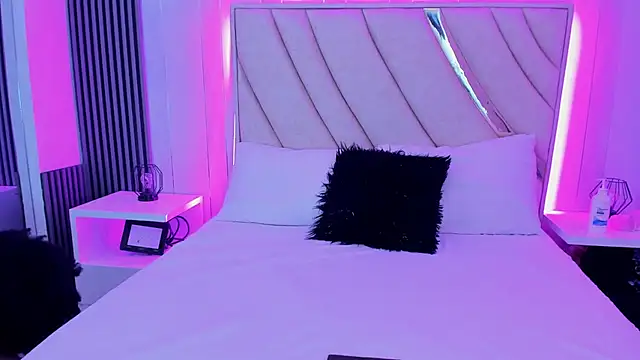 Snapshot of Sotf_Charlotte chatting on February 2026 07:35:01 PM Sotf Charlotte online show from February 2026 07:35:01 PM