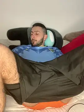 robeertiito online show from March 2026 01:44:02 PM