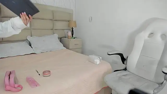 Snapshot of GemmaBrown chatting on February 2026 12:39:02 PM GemmaBrown online show from February 2026 12:39:02 PM