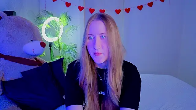 Snapshot of CassieReborn chatting on February 2026 03:57:01 PM CassieReborn online show from February 2026 03:57:01 PM