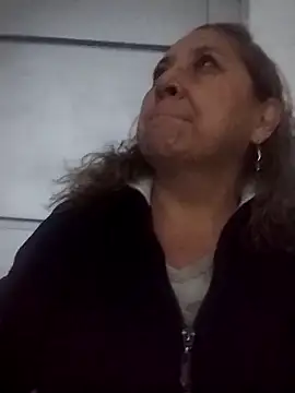 Snapshot of JULIETA_21- chatting on April 2026 12:05:02 PM JULIETA 21- online show from April 2026 12:05:02 PM