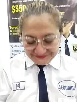 Snapshot of JULIETA_21- chatting on May 2026 04:04:02 PM JULIETA 21- online show from May 2026 04:04:02 PM