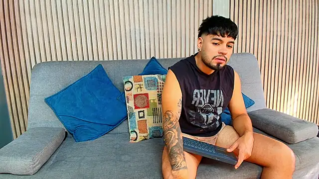 Snapshot of DaveParker_ chatting on April 2026 01:12:02 PM DaveParker online show from April 2026 01:12:02 PM