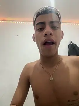 Snapshot of dominick_fran chatting on February 2026 08:10:01 AM dominick fran online show from February 2026 08:10:01 AM