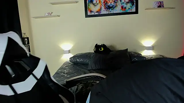 meredit cris23 online show from February 2026 06:26:01 AM