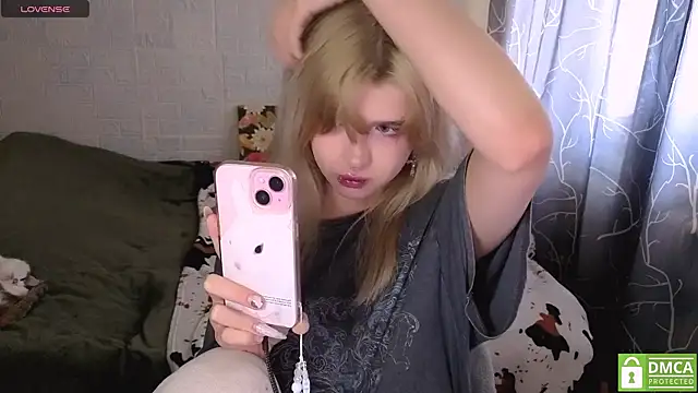 MoonlightGrace online show from April 2026 11:46:02 AM