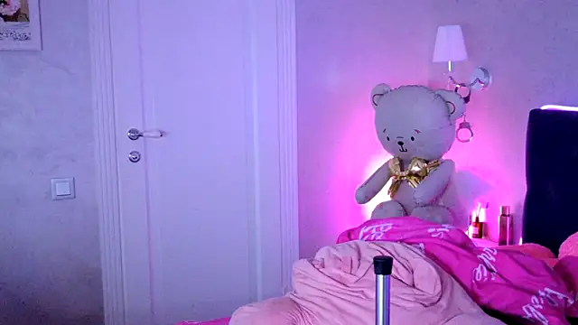 Snapshot of ChristallBreaz chatting on February 2026 09:13:01 PM ChristallBreaz online show from February 2026 09:13:01 PM