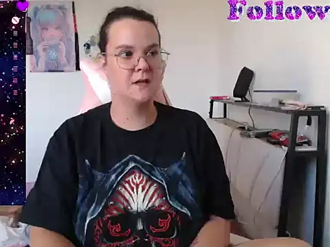 Snapshot of lunatigre4 chatting on July 2026 06:54:02 PM lunatigre4 online show from July 2026 06:54:02 PM