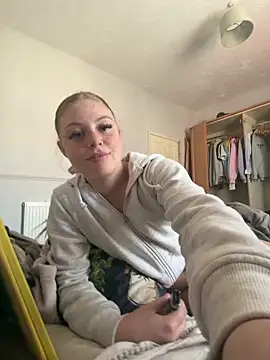 Paige love online show from April 2026 01:24:02 PM