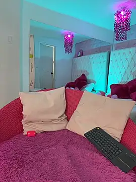 Kitty madness online show from March 2026 08:10:01 PM