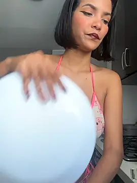 Kitty Wild 19 online show from March 2026 08:20:02 PM