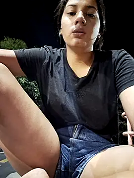 Snapshot of Cris18sexy chatting on February 2026 01:24:01 AM Cris18sexy online show from February 2026 01:24:01 AM