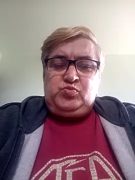 Snapshot of SusanStar874 chatting on April 2026 12:09:02 PM SusanStar874 online show from April 2026 12:09:02 PM