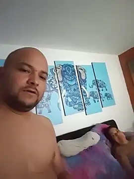 InstintoElite online show from April 2026 02:25:02 AM