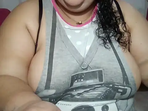 Danavane22 online show from February 2026 07:01:02 PM