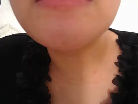 Snapshot of Thu_Hanoi_sweet_2026 chatting on January 2026 07:11:01 PM Thu Hanoi sweet 2026 online show from January 2026 07:11:01 PM