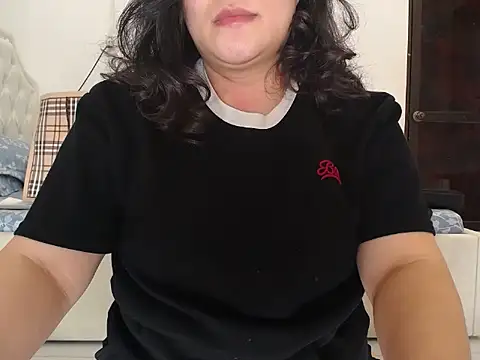 Snapshot of Thu_Hanoi_sweet_2026 chatting on February 2026 02:46:01 PM Thu Hanoi sweet 2026 online show from February 2026 02:46:01 PM