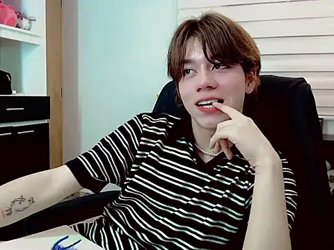 duvisex19 online show from April 2026 04:09:02 AM