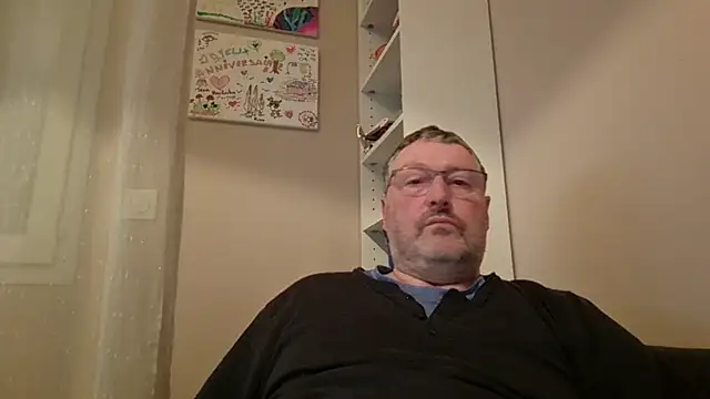 Snapshot of doudou310 chatting on February 2026 05:03:02 AM doudou310 online show from February 2026 05:03:02 AM