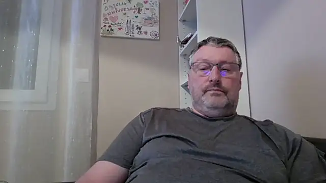 Snapshot of doudou310 chatting on March 2026 05:09:02 AM doudou310 online show from March 2026 05:09:02 AM