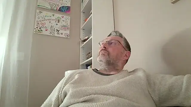 doudou310 online show from March 2026 03:44:02 PM