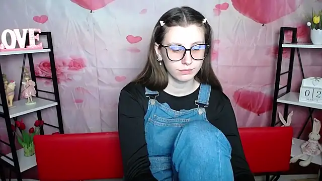 Snapshot of LilianaShine chatting on March 2026 06:14:01 AM LilianaShine online show from March 2026 06:14:01 AM