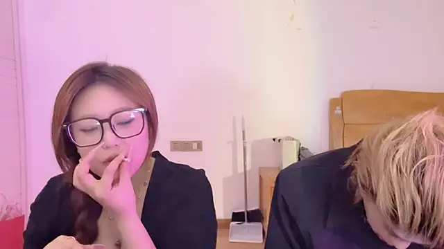 SM JIAJIA ZL online show from April 2026 10:25:02 PM