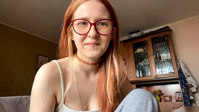 Snapshot of LaureenVielma chatting on February 2026 07:19:01 AM LaureenVielma online show from February 2026 07:19:01 AM