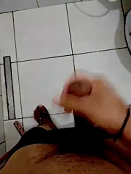 Snapshot of miximilian chatting on April 2026 09:24:01 PM miximilian online show from April 2026 09:24:01 PM