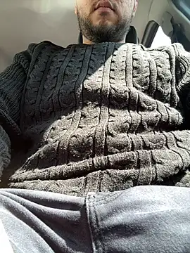 latinocalientehot online show from April 2026 11:42:02 AM