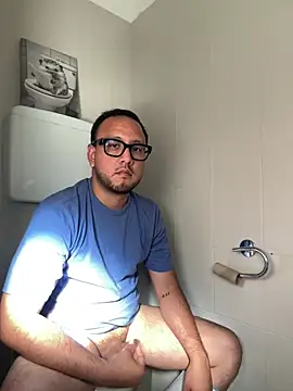 latinocalientehot online show from June 2026 04:17:02 PM