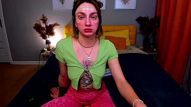 Snapshot of PollyRoseX chatting on February 2026 07:25:02 PM PollyRoseX online show from February 2026 07:25:02 PM