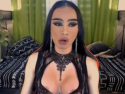 Snapshot of VeshtidaTS chatting on February 2026 08:07:02 AM VeshtidaTS online show from February 2026 08:07:02 AM