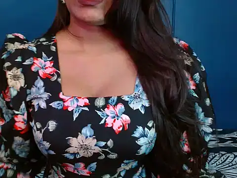 Hotginni4 online show from May 2026 02:22:01 PM