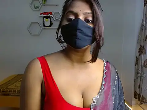 Hotginni4 online show from June 2026 05:11:02 PM