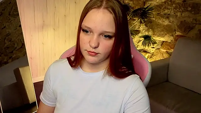 Snapshot of Candy_Lir chatting on February 2026 09:02:02 AM Candy Lir online show from February 2026 09:02:02 AM