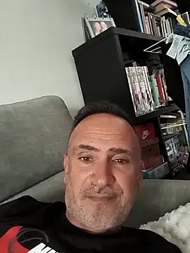 bobo672 online show from April 2026 12:10:01 PM